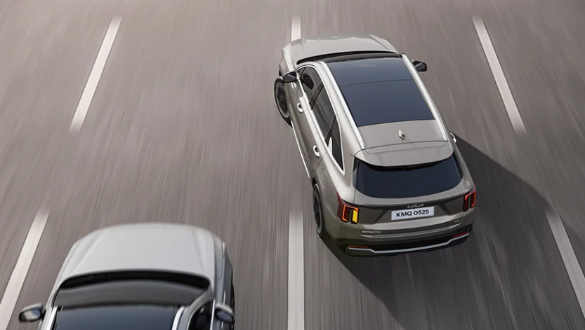 Blind-Spot Collision-Avoidance Assist (BCA)​