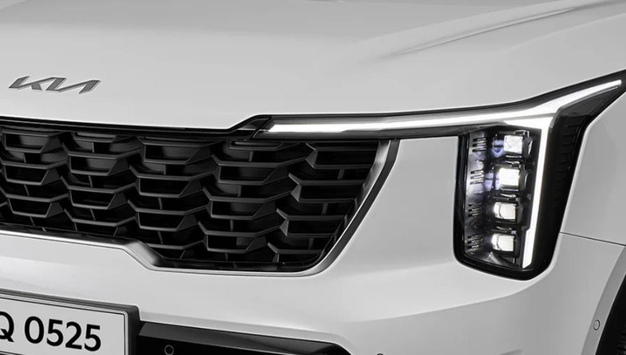 Signature Star-Map DRLs with Headlamps
